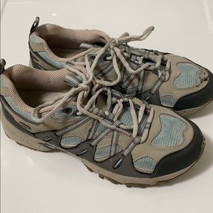 Turntec women’s hiking shoes size 9.5